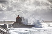 Frankreich, Pas de Calais, Côte d'Opale, Ambleteuse, ein Tag mit Sturm und Flut, Fort Mahon von Vauban