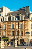 Frankreich, Paris, von der UNESCO zum Weltkulturerbe erklärt, Ile de la Cite, Place du Pont Neuf, alte Gebäude