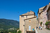 Frankreich, Drôme, regionaler Naturpark der Baronnies provençales, Montbrun-les-Bains, ausgezeichnet als die schönsten Dörfer Frankreichs
