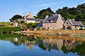 France, Cotes d'Armor, Ile de Brehat, houses along the Birlot pond\n