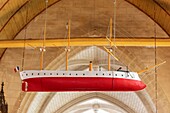 Frankreich, Morbihan, Auray, Port Saint-Goustan, die Orion ein Schiffsmodell, das als Ex-Voto in der Kirche Saint-Sauveur dient