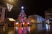 France, Indre et Loire, Tours, christmas market, station Square\n