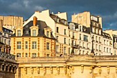 France, Paris, area listed as World Heritage by UNESCO, the Ile de la Cite\n
