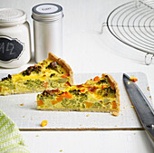 Vegetable quiche with curry