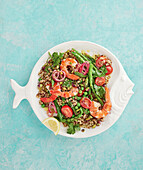 Mixed grain and shrimp salad with peas