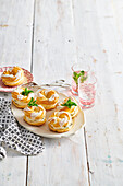 Choux pastry wreaths with mint cream