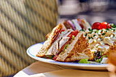 Club Sandwich mit Hühnchenfleisch