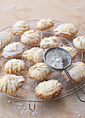 Aniseed cloud cookies with powdered sugar