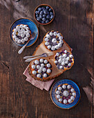 Blueberry and meringue tartelettes