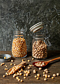 Dried yellow split peas and chickpeas