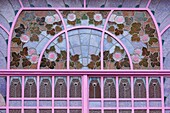 Frankreich,Meurthe et Moselle,Nancy,Detail eines Glasfensters im Art Nouveau-Stil