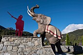Frankreich,Savoie,Haute Maurienne,Bramans,ein Denkmal für den Ruhm Hannibals, der hier mit seiner Armee und seinen Elefanten vorbeikam