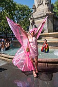 Frankreich,Paris,Gay Pride Parade 2019,Chatelet-Platz,Palmier-Brunnen