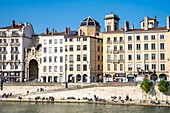 Frankreich,Rhone,Lyon,Altstadt, die zum UNESCO-Weltkulturerbe gehört,Quai Saint-Vincent,das Ufer der Saone und die Kirche Notre-Dame-Saint-Vincent