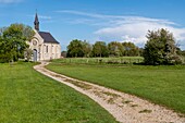 Frankreich,Somme,Baie de Somme,Saint Valery sur Somme,Die Kapelle der Matrosen und ihr Hahn in Form einer Möwe