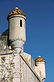 Frankreich,Alpes Maritimes,Menton,der Hafen,die von den Fürsten von Monaco im 17. Jahrhundert erbaute Bastion,das Jean Cocteau gewidmete Museum von Menton,der Wachturm