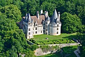 Frankreich,Dordogne,Perigord Vert,Villars,Chateau de Puyguilhem (Luftaufnahme)