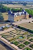 Frankreich,Saone et Loire,Palinges,Schloss von Digoine (Luftaufnahme)