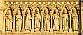 Frankreich,Somme,Amiens,Notre-Dame Kathedrale,Juwel der gotischen Kunst,von der UNESCO zum Weltkulturerbe erklärt,die Westfassade,Galerie der Königsstatuen über den 3 Portalen
