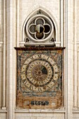 Frankreich,Seine Maritime,Pays de Caux,Cote d'Albatre (Alabasterküste),Fecamp,abbatiale de la Sainte Trinite (Abteikirche der Heiligen Dreifaltigkeit),astronomische Uhr mit Gezeiten 1667