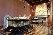 France,Cote d'Or,Dijon,area listed as World Heritage by UNESCO,Musee des Beaux Arts (Fine Arts Museum) in the former palace of the Dukes of Burgundy,guardroom,tomb of Marguerite de Baviere and Jean sans Peur,Duke of Burgundy and at the back tomb of Philippe le Hardi,Duke of Burgundy
