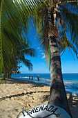 Grenada,Rettungsboje mit der Aufschrift Grenada am Magazine Beach,Karibik