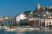 Spanien,Blick über den Hafen nach Ibiza-Stadt,Ibiza