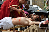 Jesus wird gekreuzigt, Italienische Prozession, Juli, Clerkenwell, London, UK