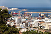 Algerien,Blick auf Stadt und Hafen vom Märtyrer-Denkmal,Algier