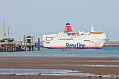 Stena Lines Ferry "Stena Europe" Leaving Fishguard Harbour,Pembrokeshire Coast Path,Wales,Vereinigtes Königreich
