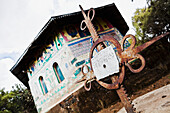 Nordäthiopische Kirche im traditionellen Stil mit kunstvoll bemalten Wänden,Äthiopien