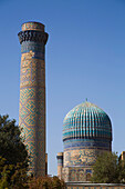 Minarett und Kuppel der Bibi-Khanym-Moschee, erbaut 1399-1405, Samarkand, Usbekistan