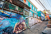 Wandgemälde in einem bunten Viertel, Cerro Artilleria, Valparaiso, Valparaiso, Chile