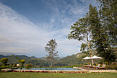 Infinity pool of Nine Skies Bungalow boutique hotel in Demodra,Hill Country,Sri Lanka,Demodra,Badulla District,Sri Lanka