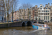 Touristische Grachtenrundfahrt,Herengracht,in Amsterdam,Amsterdam,Nordholland,Niederlande