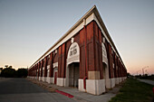 Außenansicht des Industrial Arts Building auf dem alten Messegelände in Lincoln, NE, Lincoln, Nebraska, Vereinigte Staaten von Amerika