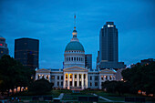 Missouri State Capitol building at dusk.,Saint Louis,Missouri,United States of America