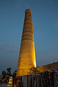 Juma-Minarett am Abend in Itchan Kala, UNESCO-Weltkulturerbe in Chiwa, Usbekistan, Chiwa, Usbekistan