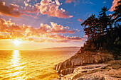Agawa Bay Sunset Lake Superior Provincial Park Ontario,Kanada