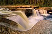 Coral Falls, Sambaa Deh Falls Territorial Park, Nordwest-Territorien, Kanada