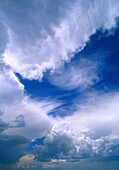 Gewitterwolken, südwestlich von Hanley, Saskatchewan, Kanada