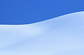 Schnee und Himmel, Pond Inlet, Baffin Island, Nunavut, Kanada