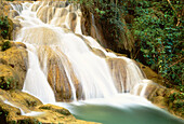 Agua Azul Wasserfall und Felsen,Agua Azul National Park,Chiapas,Mexiko