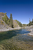 Hochwald-Fluss,Alberta,Kanada