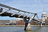 Millennium-Brücke,London,England