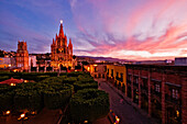 San Miguel de Allende in der Abenddämmerung,Mexiko