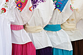 Traditionelle Frauenkleider,Oaxaca,Mexiko