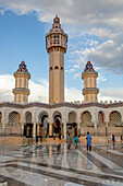Die Große Moschee in Touba, Senegal, Westafrika, Afrika