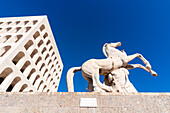 Palazzo della Civilta Italiana (Palazzo della Civilta del Lavoro) (Platz Kolosseum),EUR,Rom,Latium (Lazio),Italien,Europa