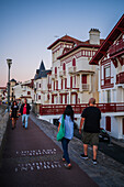 Promenade Jacques Thibaud boardwalk